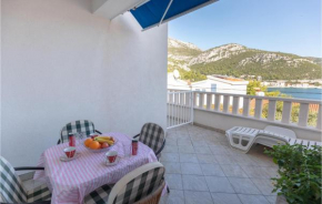 Beautiful Apartment In Klek With House Sea View